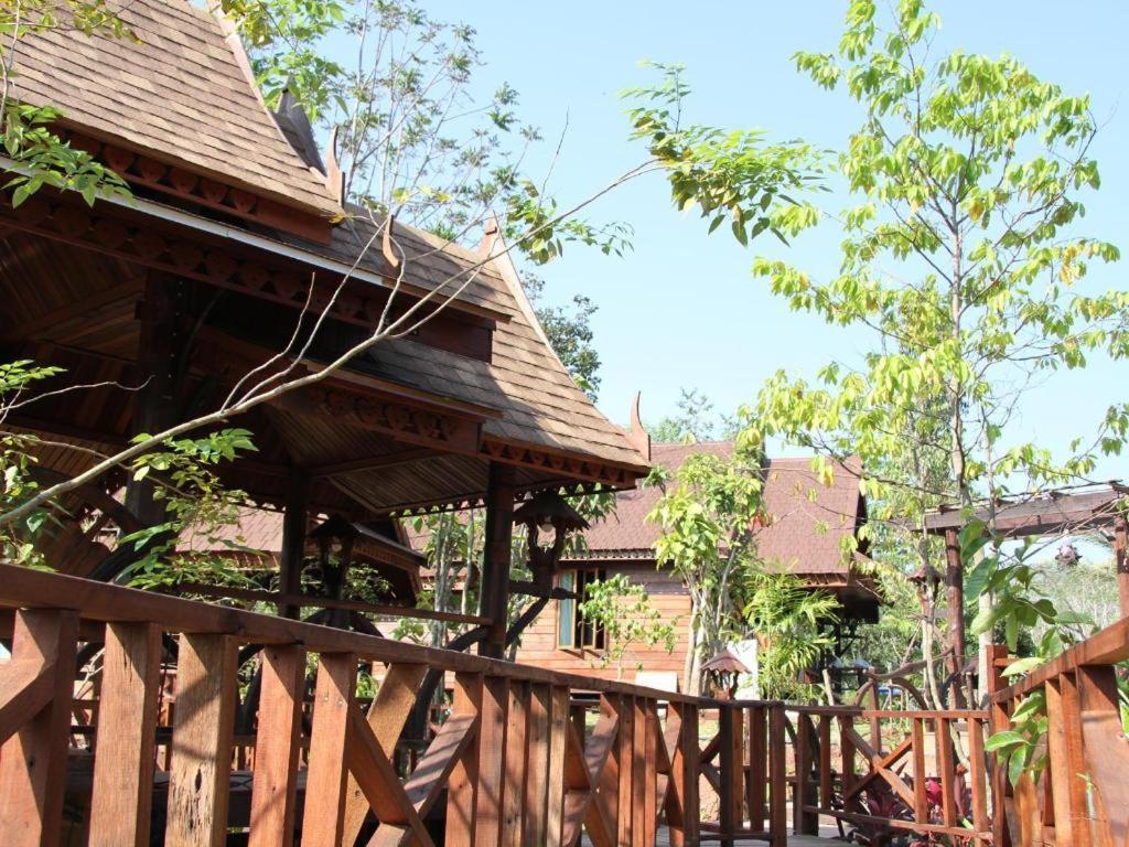 Burilamplai Resort Thung Yai Esterno foto