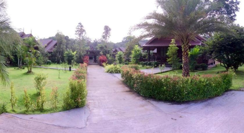 Burilamplai Resort Thung Yai Esterno foto