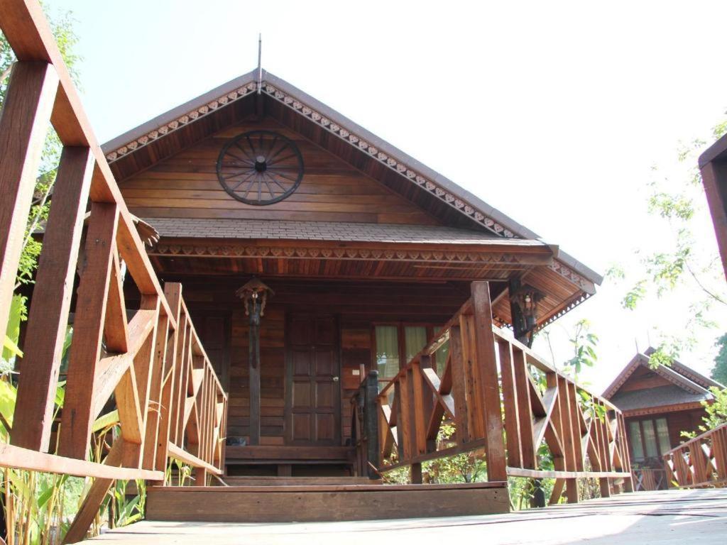 Burilamplai Resort Thung Yai Esterno foto
