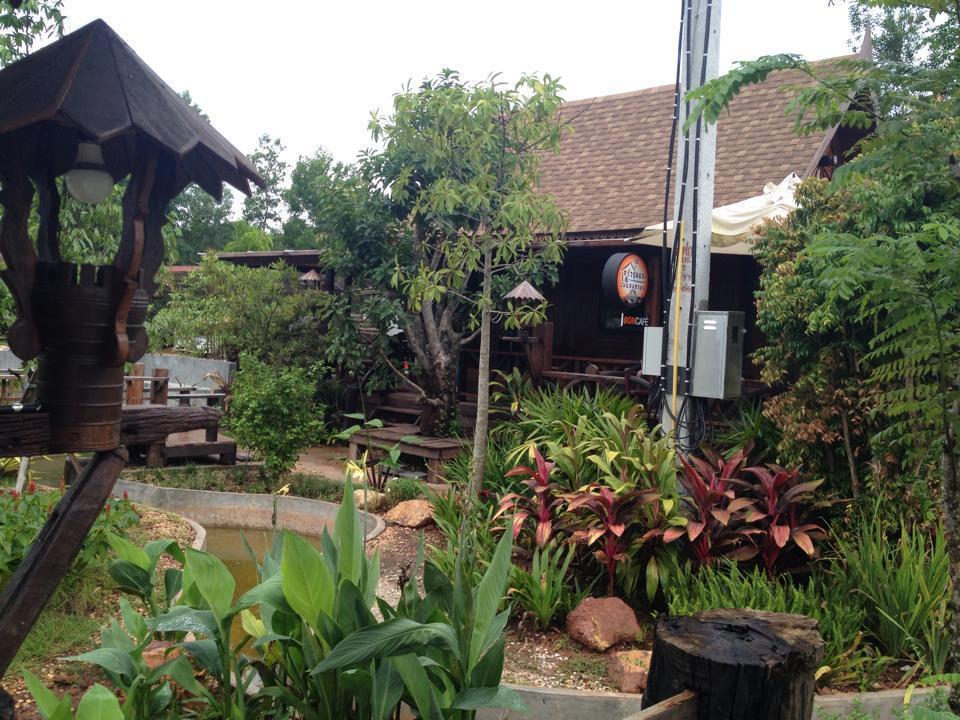 Burilamplai Resort Thung Yai Esterno foto